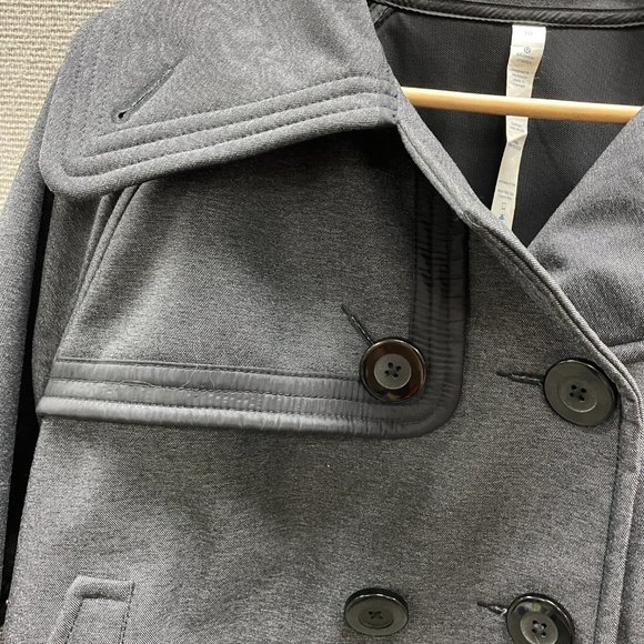 Lululemon softshell fleece peacoat jacket (M/10) - Picture 4 of 9